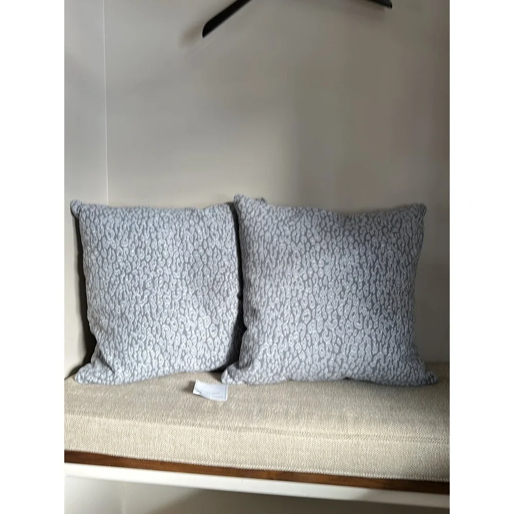 Sherry Kline‎ Gray Cheetah Pillow Set New